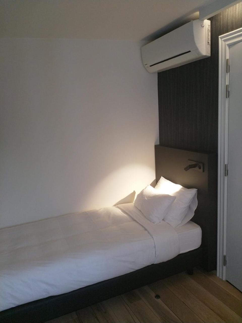 Hotel Kronacker 蒂嫩 外观 照片